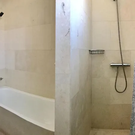Atalaya 205 *